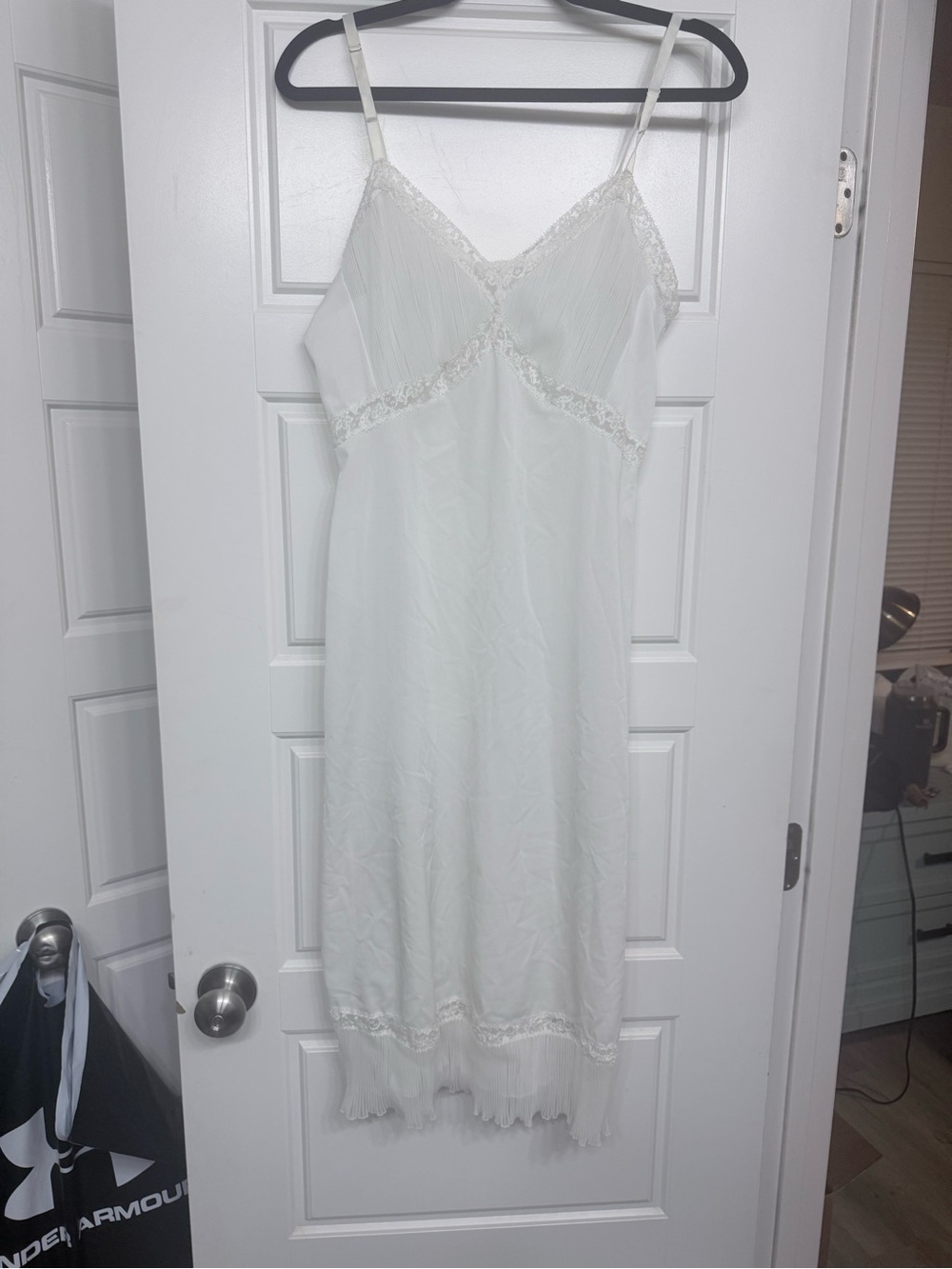 Vanity Fair Classic White Lace-Trim Slip Dress